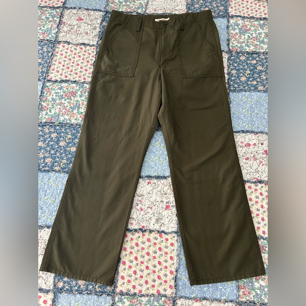 Women’s Levi’s Ribcage Straight in Green, Sz 32